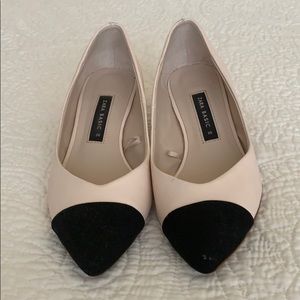 Zara cream shoes with velvet black toe cap.